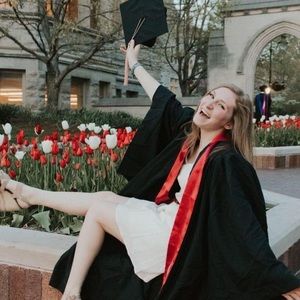 Meet your Posher, Julia